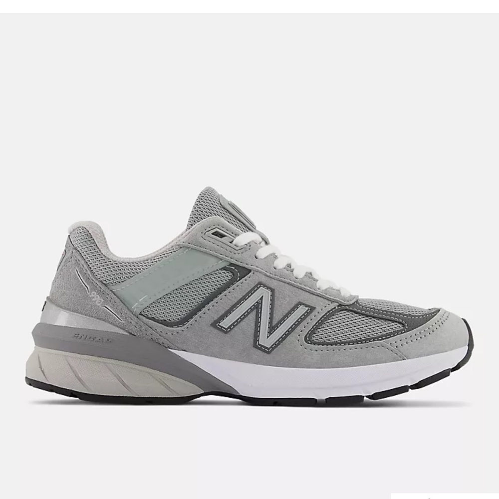 New Balance 990v5